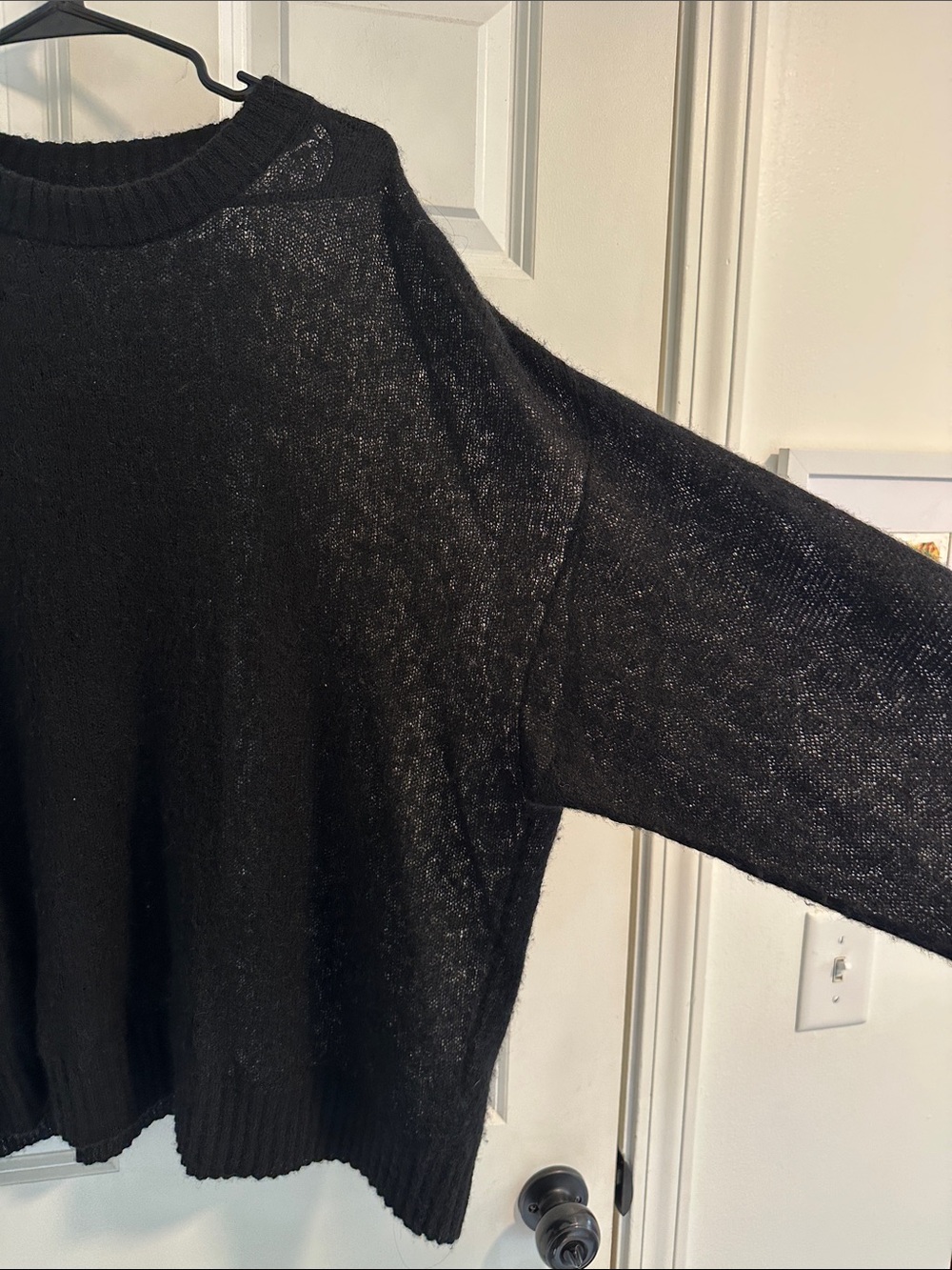 EUC Ozma Chleo Crew Sheer Alpaca Blend in Black size M/L - Picture 7 of 12